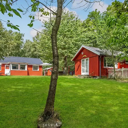 Skovlae * Neksø